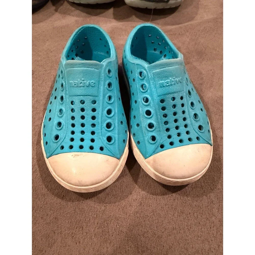 Natives size 5